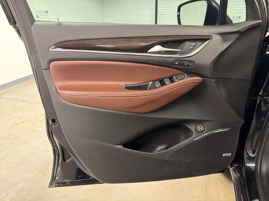 Used 2018 Buick Enclave Avenir w/ Avenir Technology Package FWD image 23