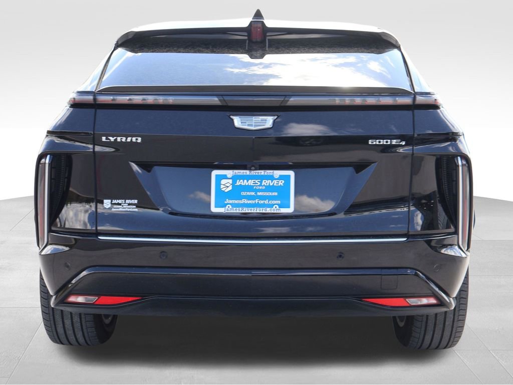 Used 2024 Cadillac Lyriq Luxury image 4