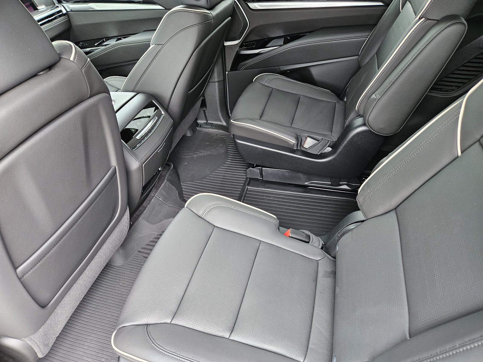 New 2026 Cadillac Escalade Sport w/ Touring Package AWD/4WD image 20