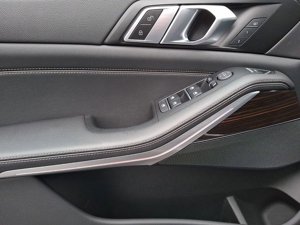Certified 2023 BMW X5 xDrive40i AWD/4WD image 9