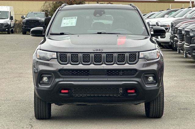 Used 2023 Jeep Compass Trailhawk image 9