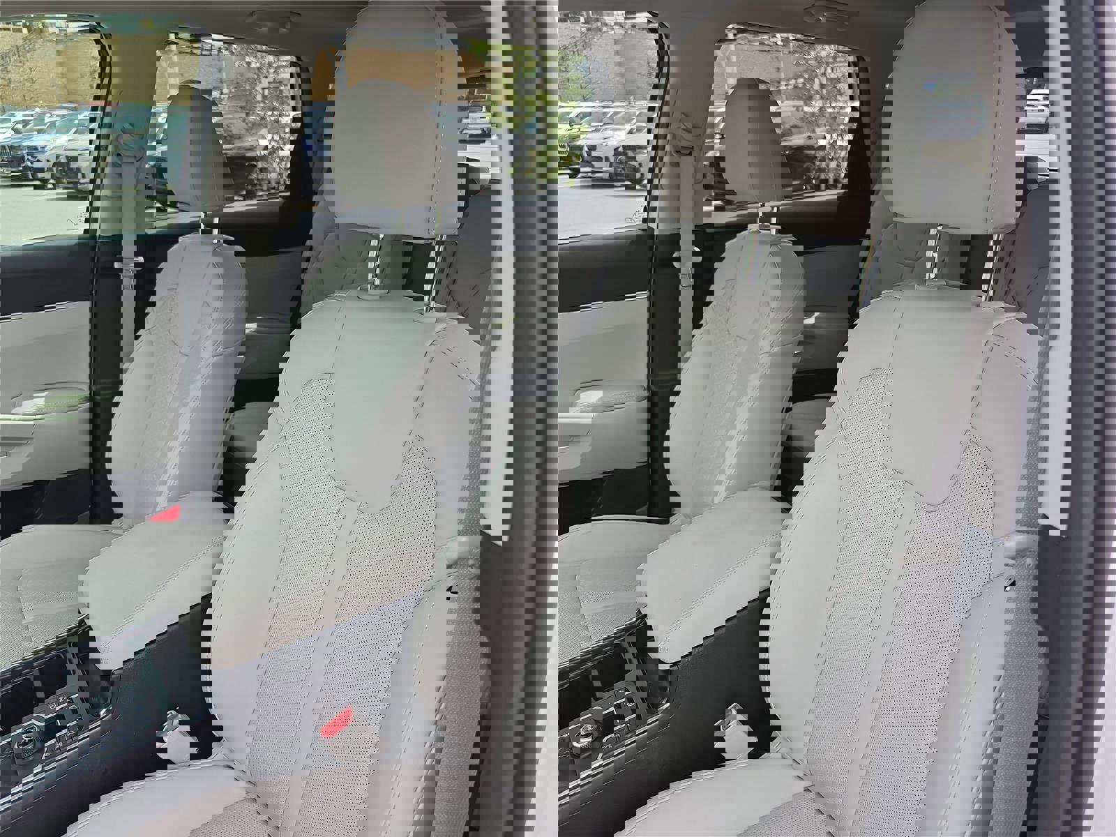 Used 2022 Kia Sorento EX w/ Panoramic Sunroof Package image 20