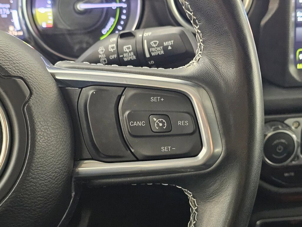 Used 2023 Jeep Wrangler Unlimited Sahara w/ Cold Weather Group AWD/4WD image 24