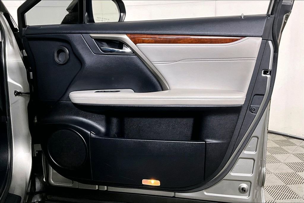 Used 2018 Lexus RX 350L FWD w/ Premium Package image 24