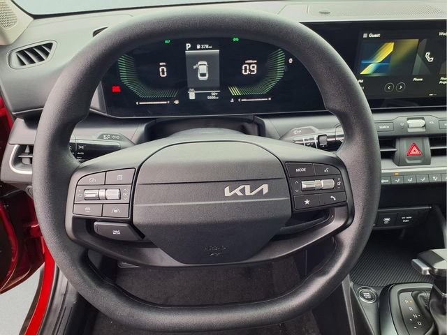 New 2025 Kia K4 LXS image 9