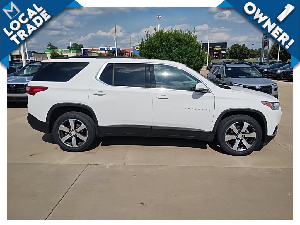 Used 2021 Chevrolet Traverse LT w/ LT Premium Package AWD/4WD image 4