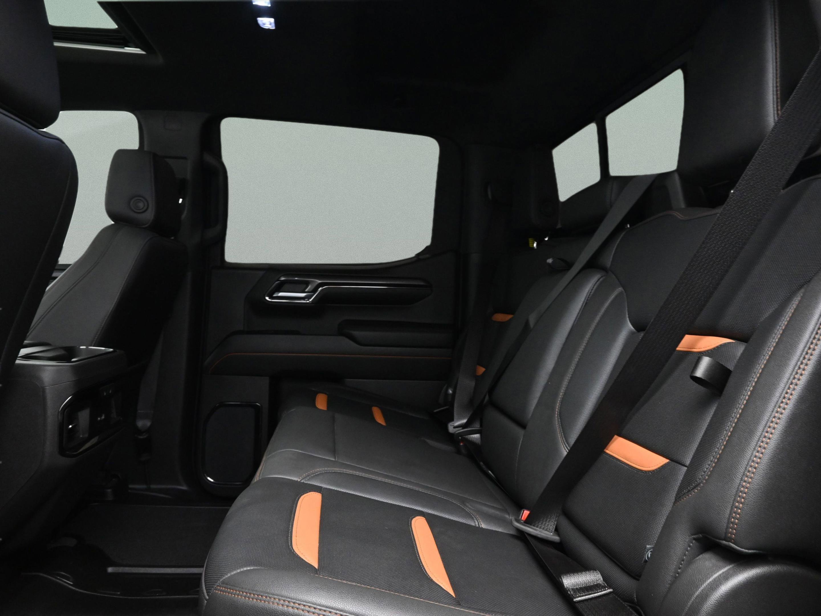 Used 2024 GMC Sierra 1500 AT4 w/ AT4 Preferred Package AWD/4WD image 20