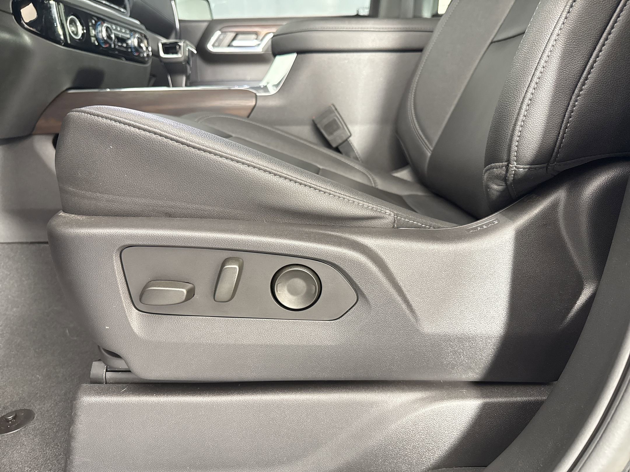 Used 2023 GMC Sierra 1500 SLT w/ SLT Premium Package image 13