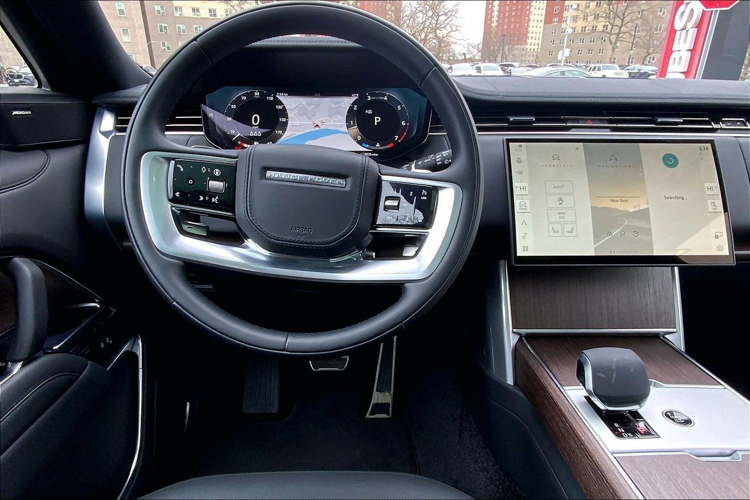 Used 2025 Land Rover Range Rover SE image 5