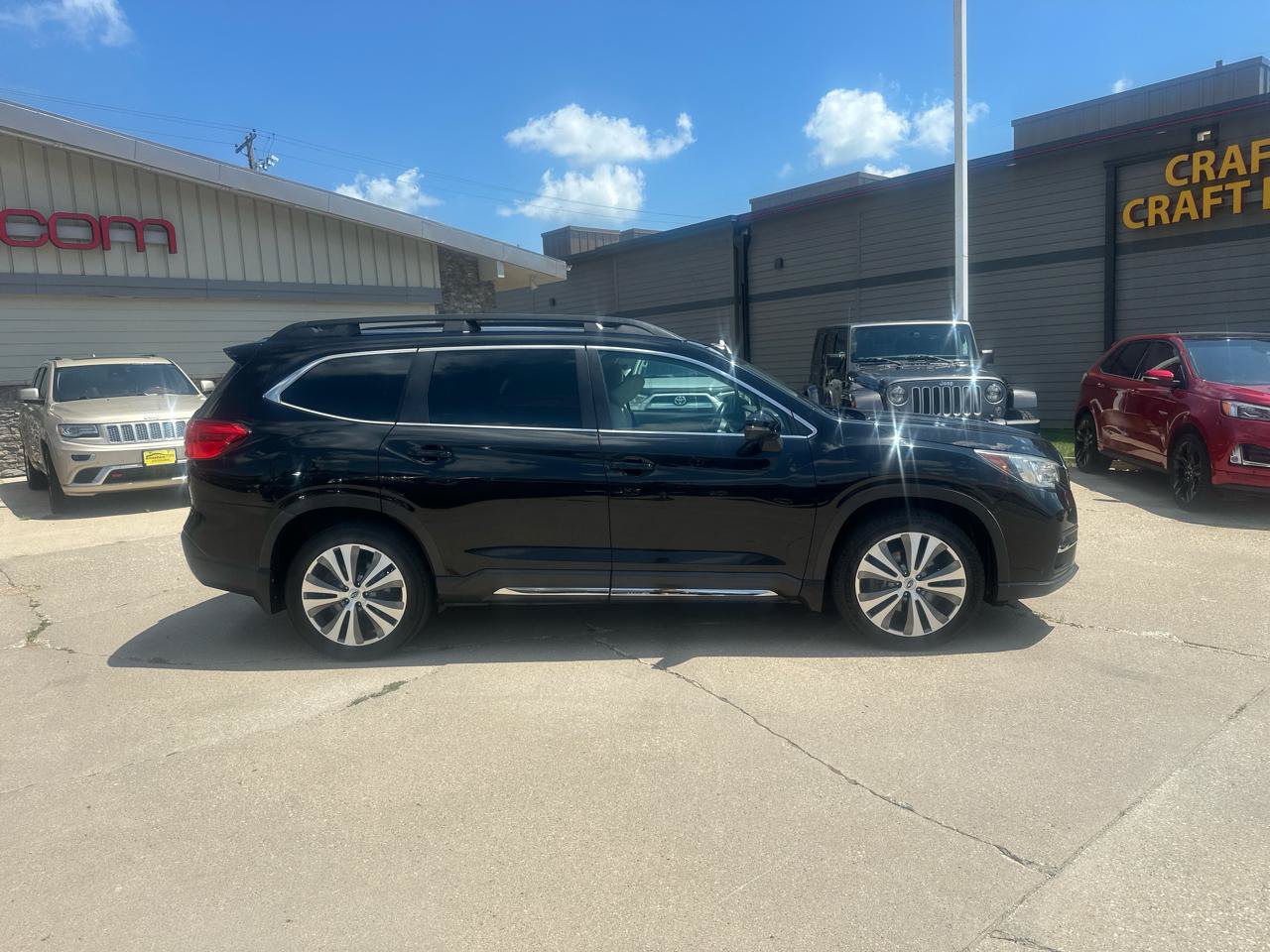 Used 2019 Subaru Ascent Limited w/ Popular Package #2A AWD/4WD image 2