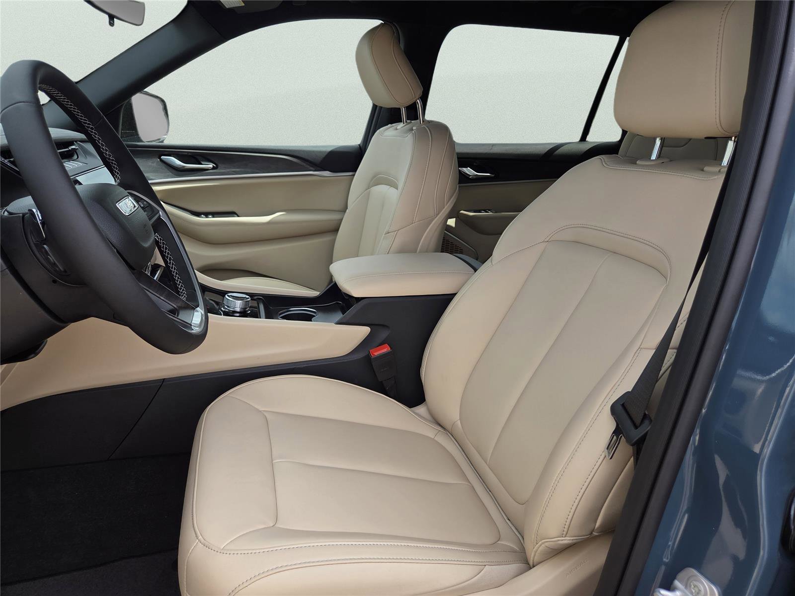 New 2026 Jeep Grand Cherokee L Limited image 16