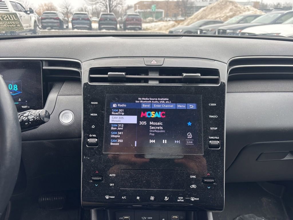 Used 2022 Hyundai Tucson SEL w/ Convenience + Premium Package image 11