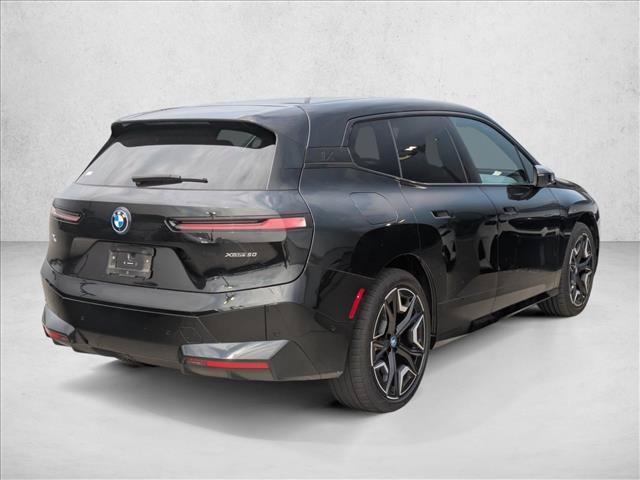 Used 2024 BMW iX xDrive50 w/ Premium Package AWD/4WD image 5