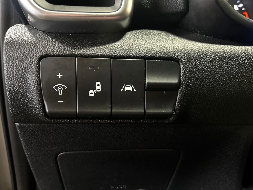 Used 2020 Kia Sportage LX w/ LX Popular Package image 16