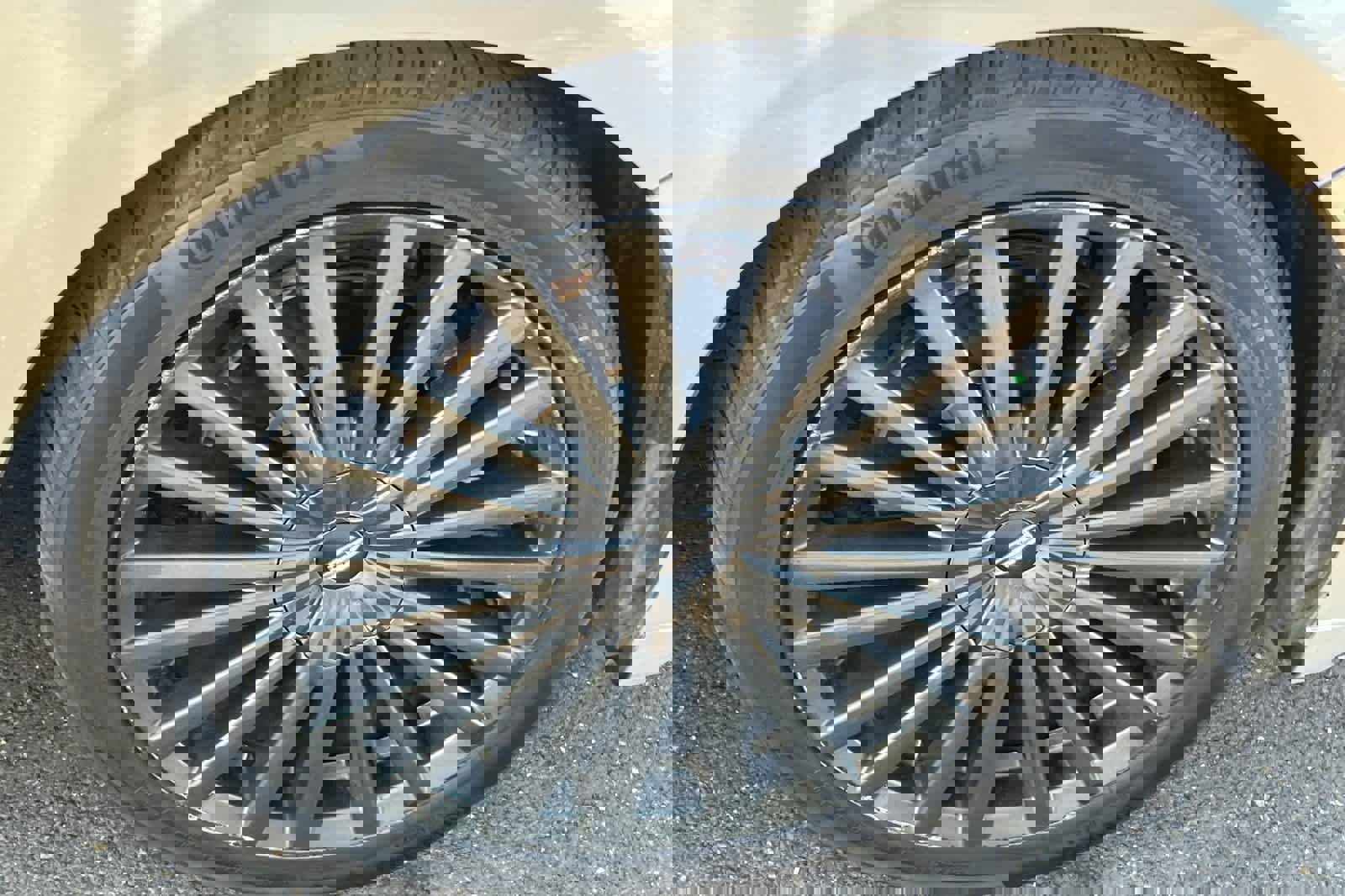 Used 2018 Lincoln MKZ Reserve image 12