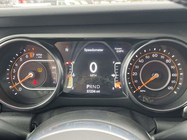 Used 2019 Jeep Wrangler Unlimited Sahara image 33