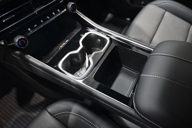 New 2026 Chevrolet Traverse LT w/ Midnight/Sport Edition FWD image 19