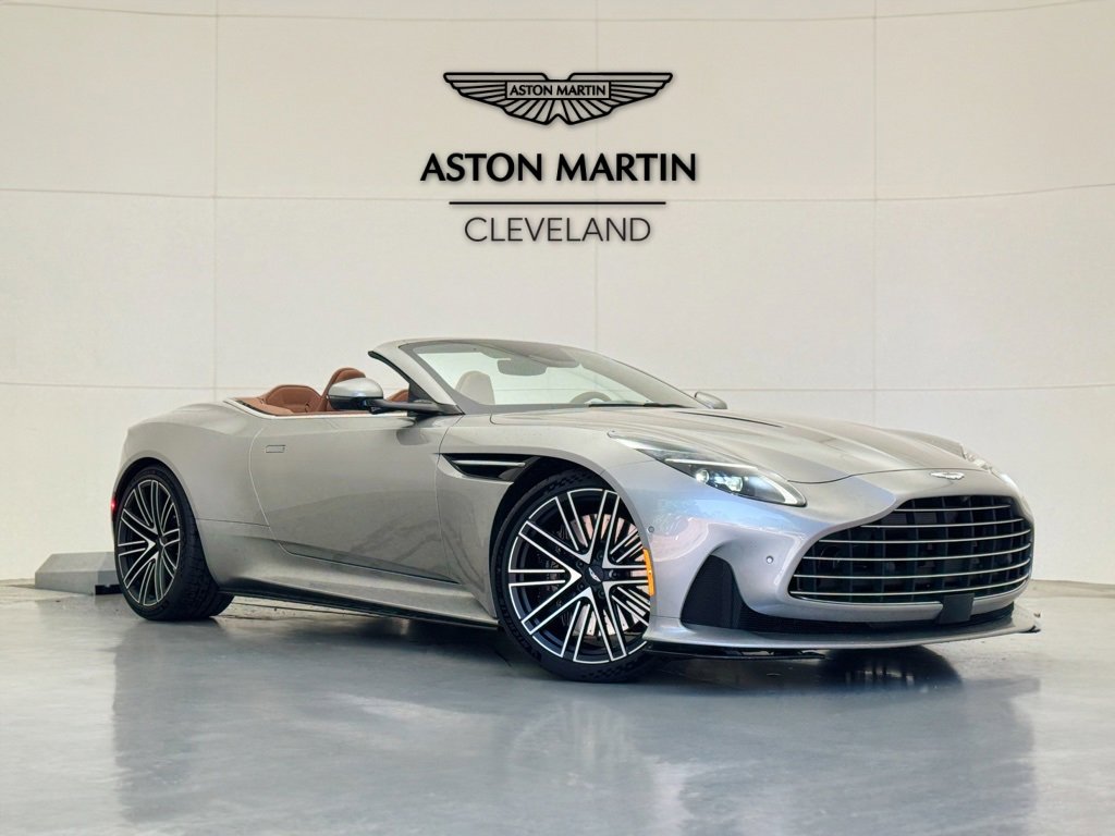 Used 2024 Aston Martin DB12 Convertible image 1