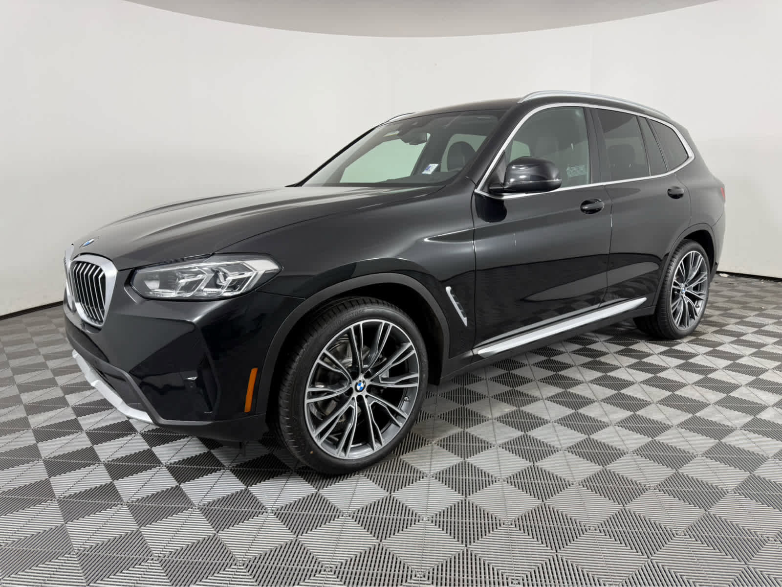 Certified 2023 BMW X3 sDrive30i w/ Convenience Package RWD image 2