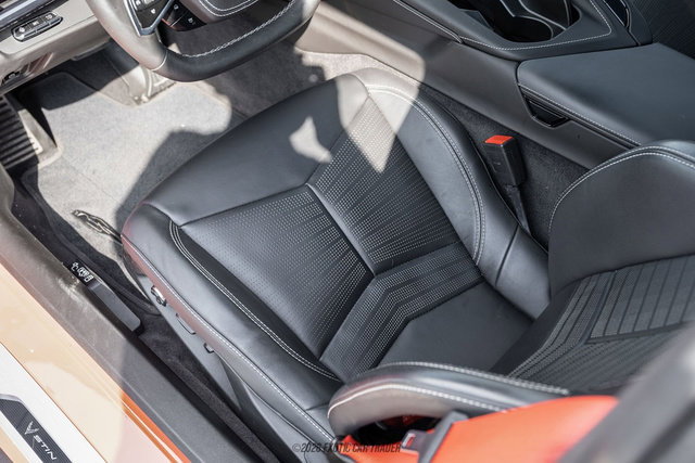 Used 2024 Chevrolet Corvette Stingray Premium Cpe w/ Z51 Performance Package RWD image 40