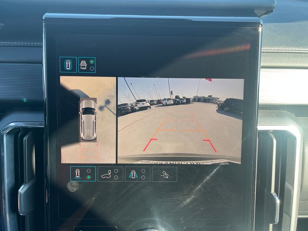 Used 2025 GMC Acadia Elevation image 32