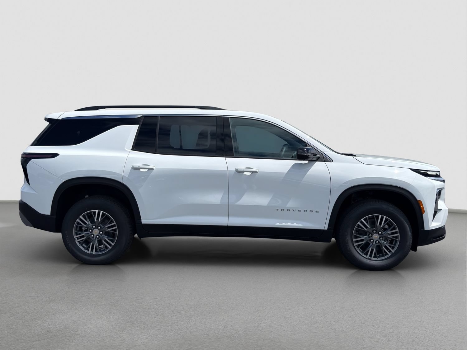 New 2026 Chevrolet Traverse LT w/ Driver Confidence Package AWD/4WD image 7