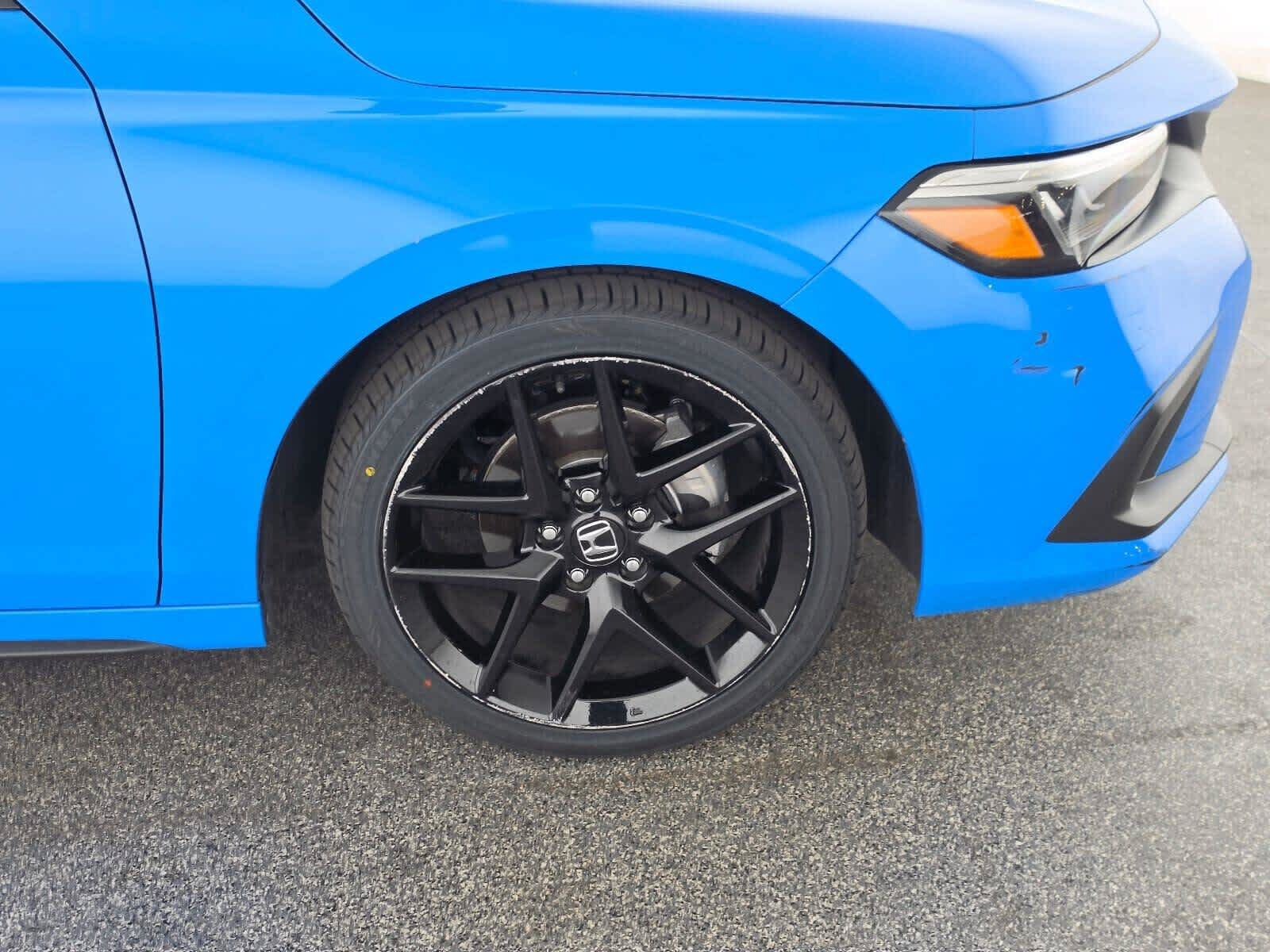 Used 2023 Honda Civic Sport image 9
