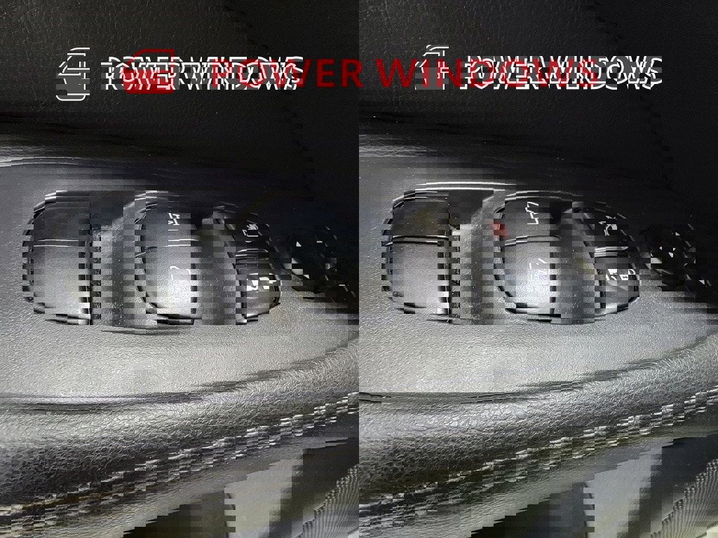 Used 2019 Nissan Pathfinder Platinum w/ Cargo Package image 27