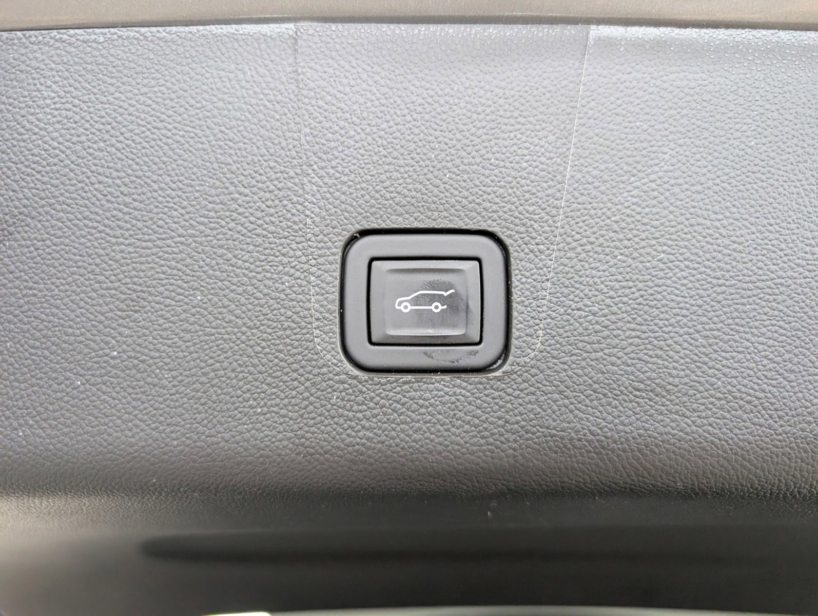 Used 2023 Chevrolet Traverse Premier image 25