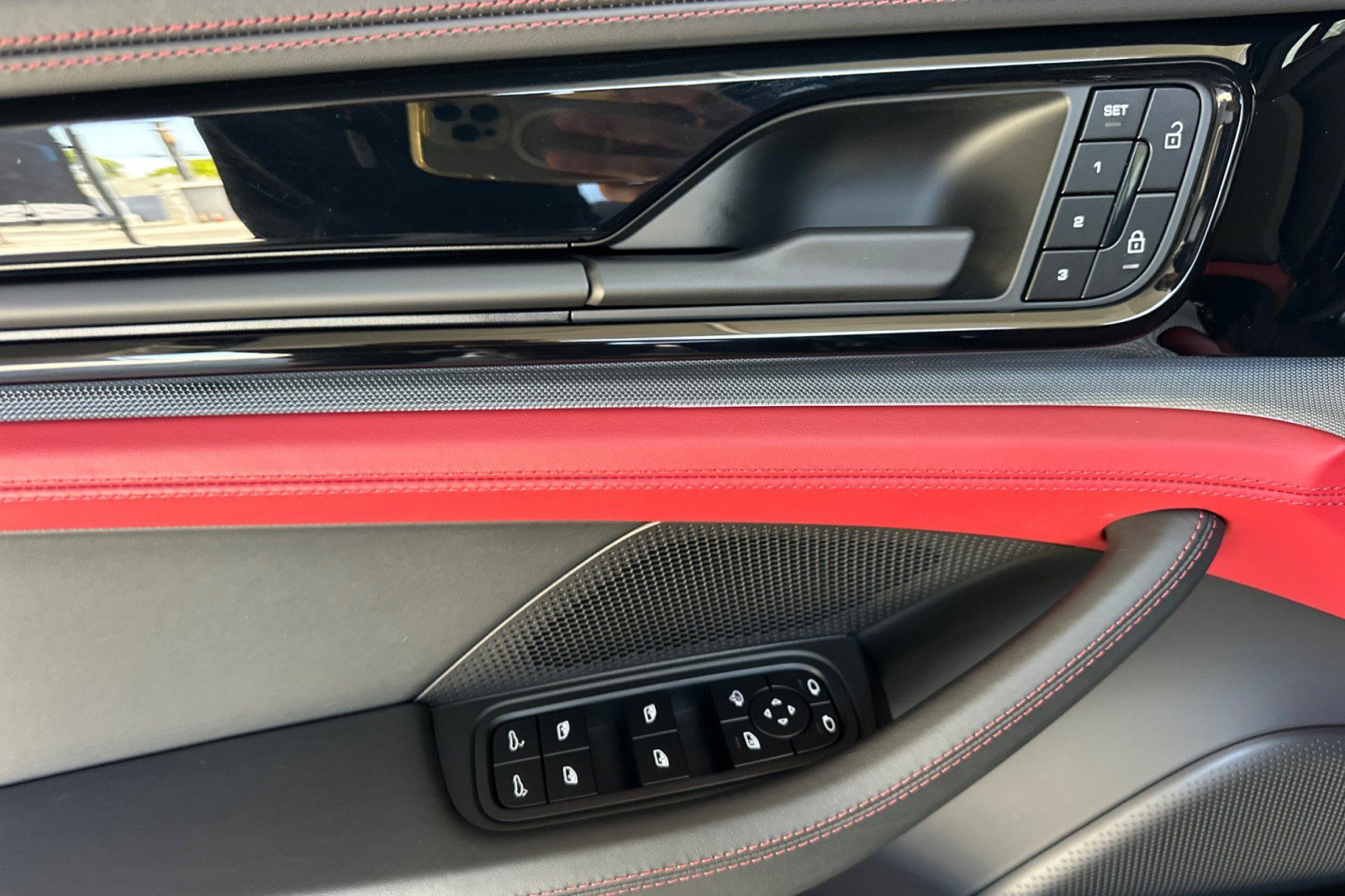 Used 2026 Porsche Panamera image 12