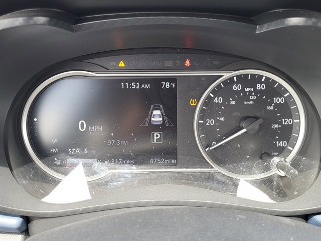 Certified 2025 Nissan Versa SV w/ Trunk Package image 10