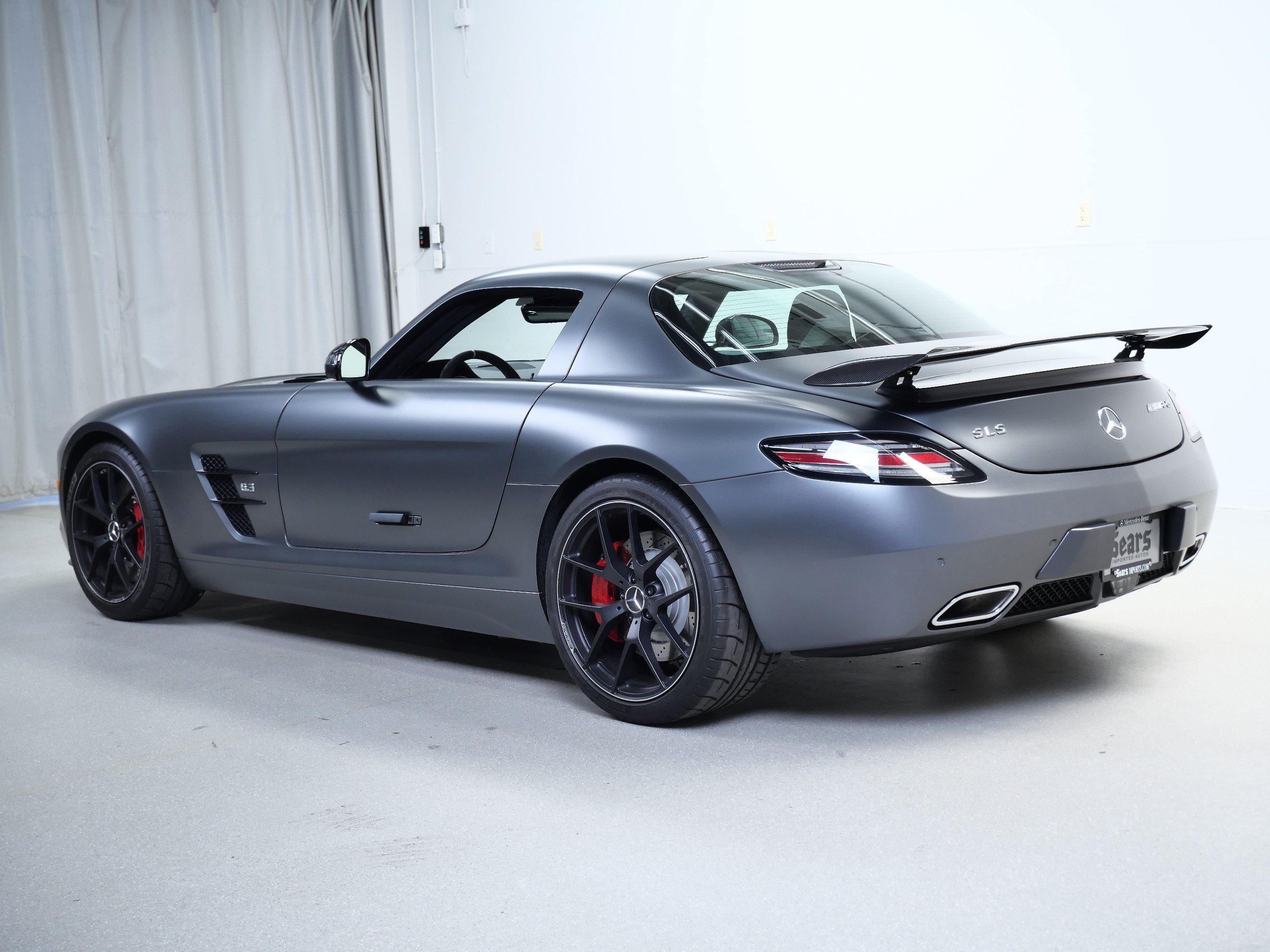 Used 2015 Mercedes-Benz SLS AMG GT Final Edition image 11