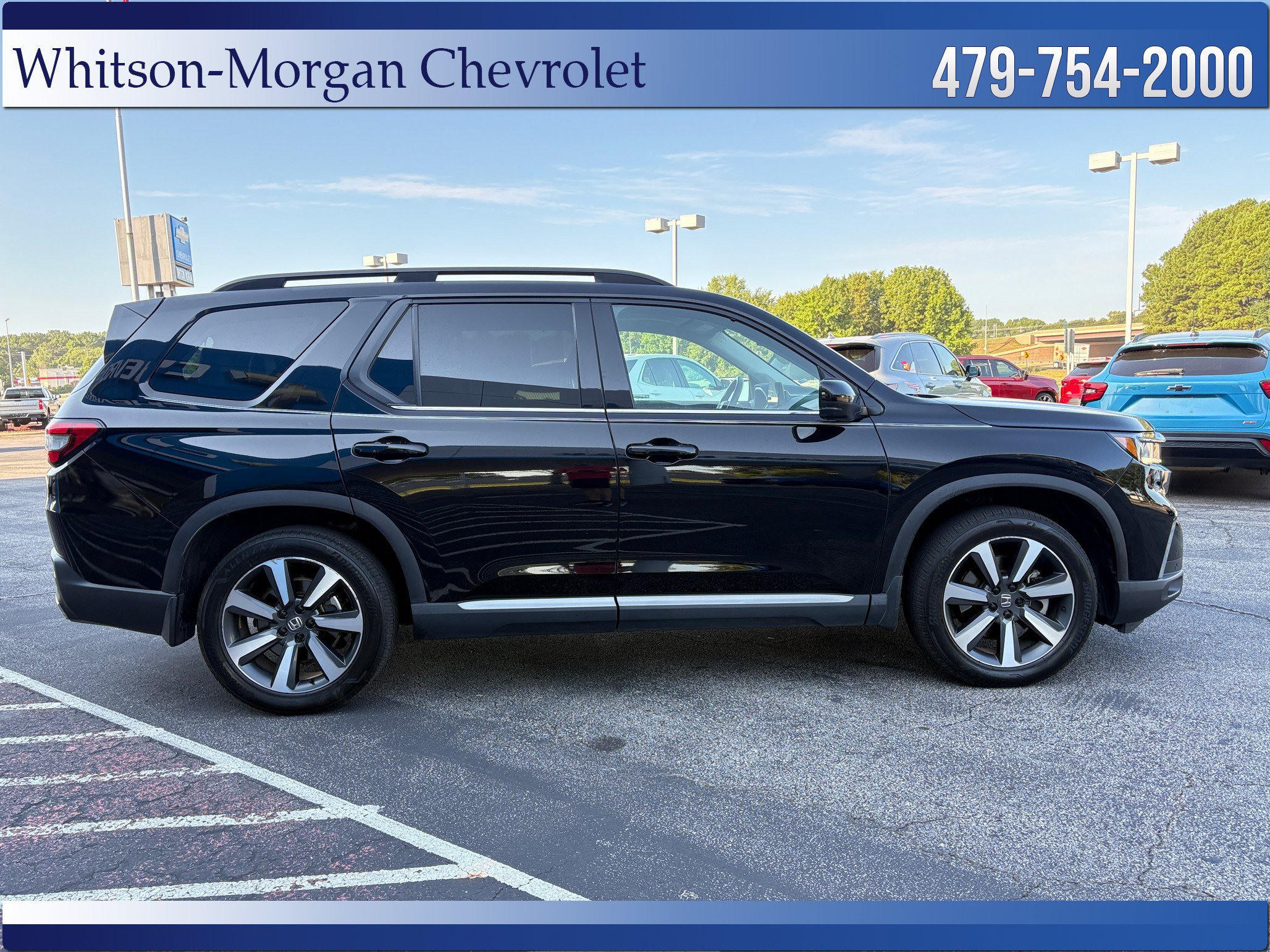 Used 2023 Honda Pilot Touring image 4
