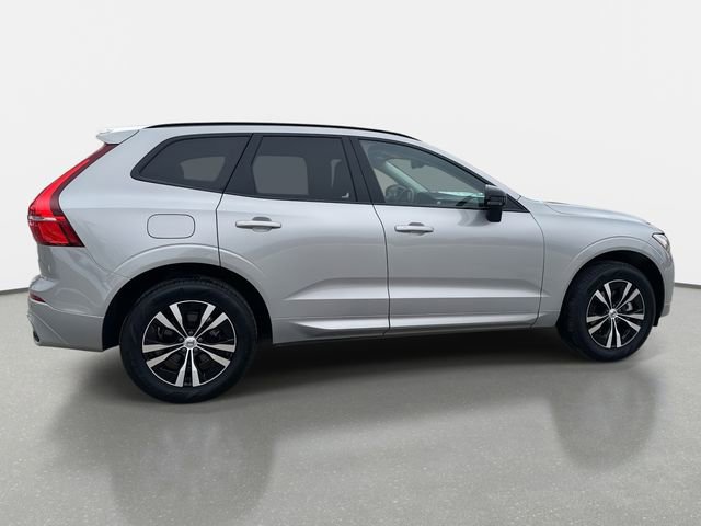 Used 2024 Volvo XC60 B5 Core image 5