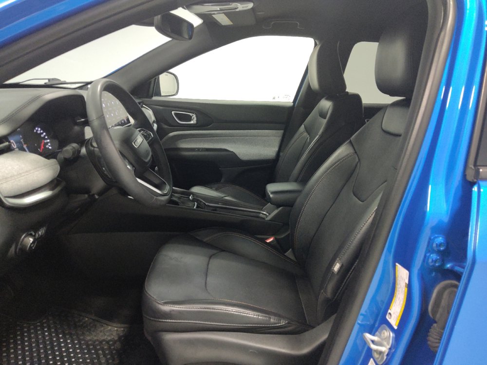 Used 2023 Jeep Compass Latitude AWD/4WD image 17