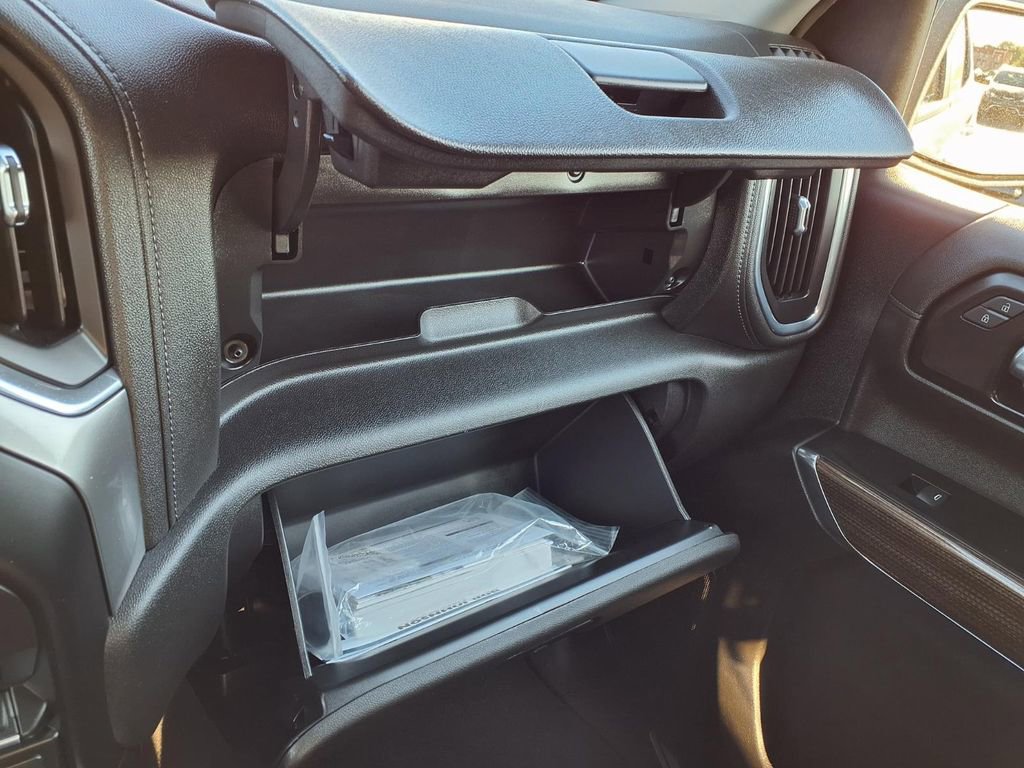 Used 2021 Chevrolet Silverado 1500 RST w/ Z71 Off-Road Package AWD/4WD image 20