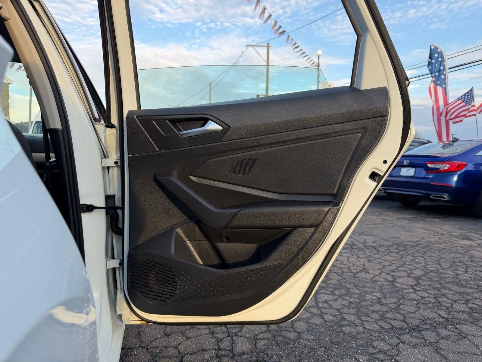 Used 2019 Volkswagen Jetta S image 15