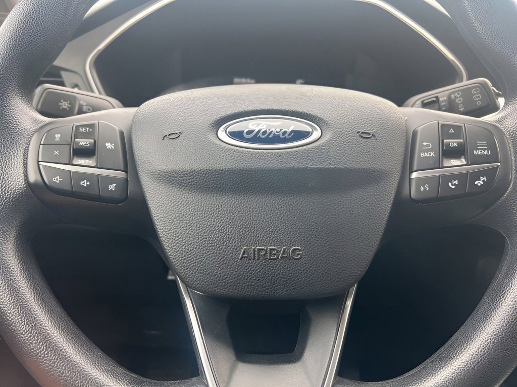 Used 2020 Ford Escape SE image 24