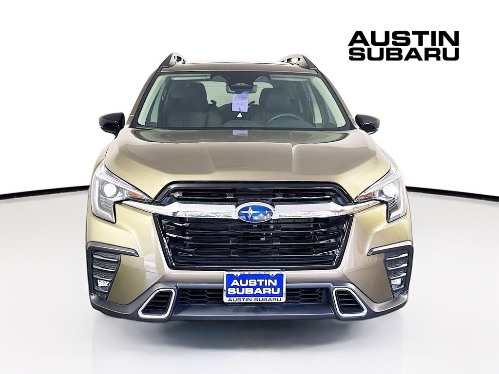 Used 2025 Subaru Ascent Touring AWD/4WD image 3