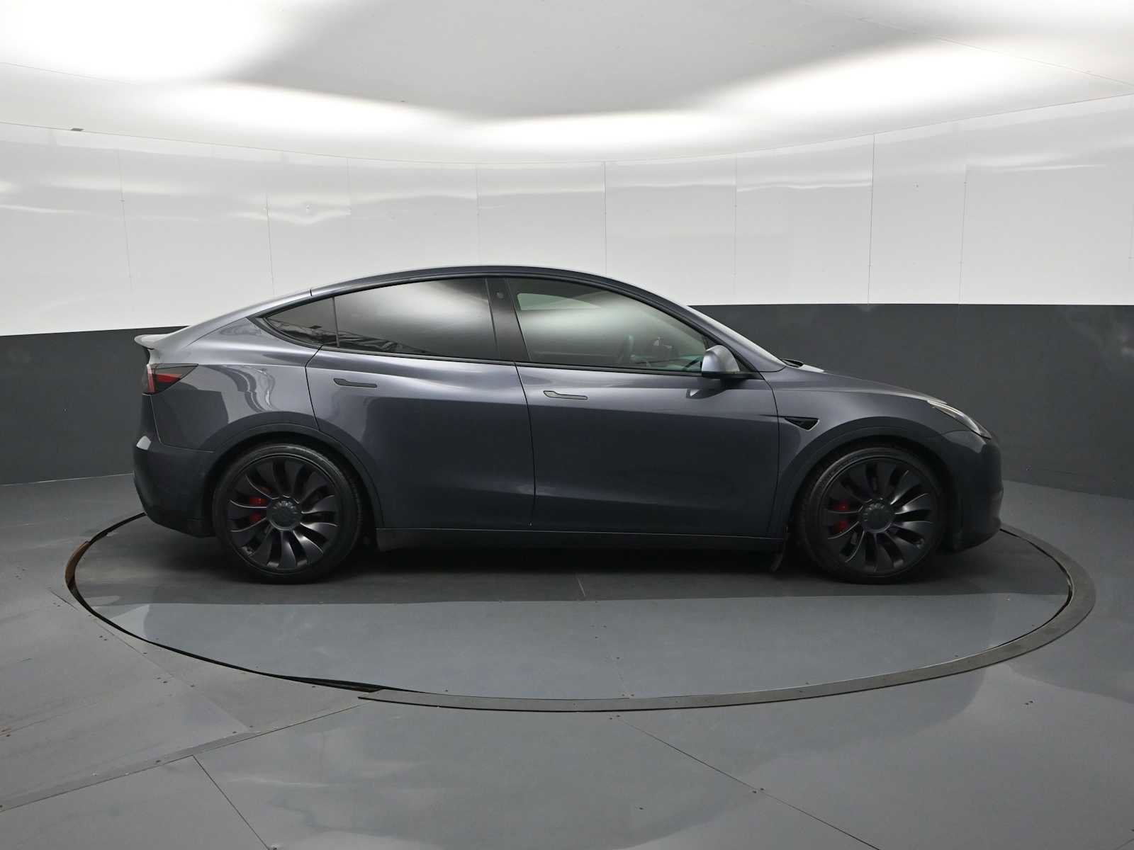 Used 2021 Tesla Model Y Performance AWD/4WD image 9
