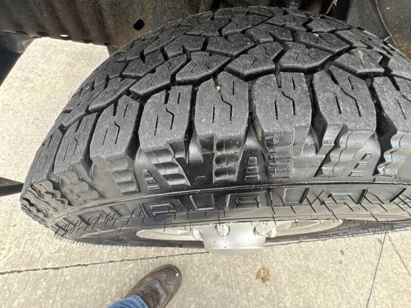 Used 2008 Ford E-350 and Econoline 350 Extended Super Duty image 9