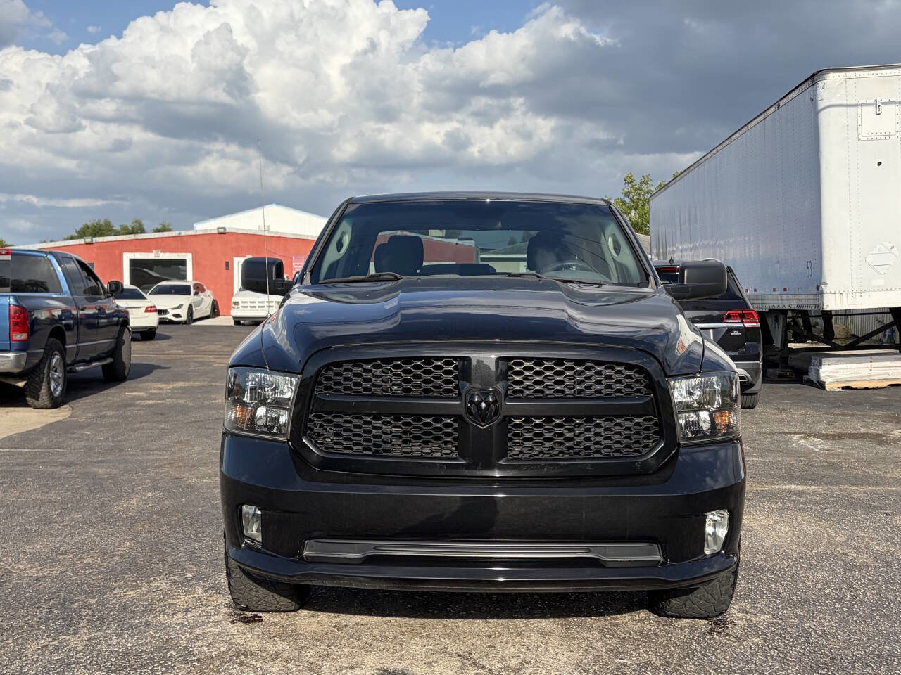 Used 2017 RAM 1500 Express w/ Express Value Package image 2