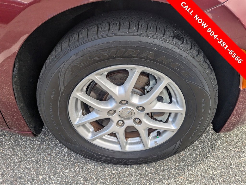 Used 2020 Chrysler Pacifica Touring-L image 11