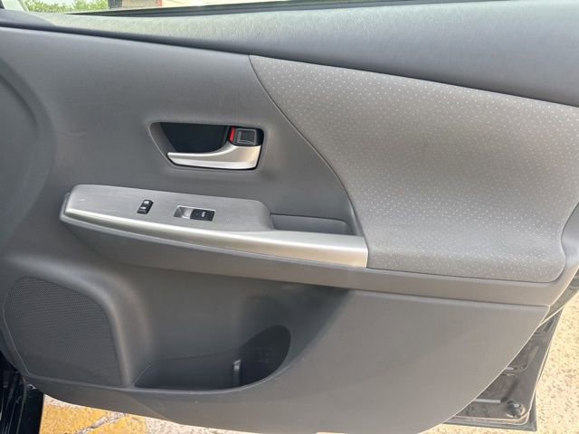 Used 2012 Toyota Prius V Two FWD image 21