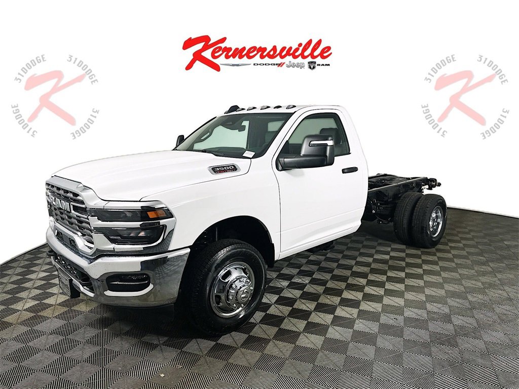 New 2026 RAM 3500 Tradesman image 3
