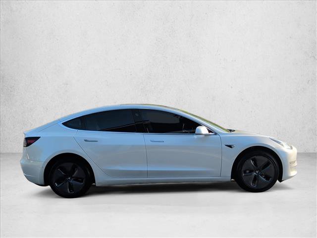 Used 2020 Tesla Model 3 Standard Range Plus image 4
