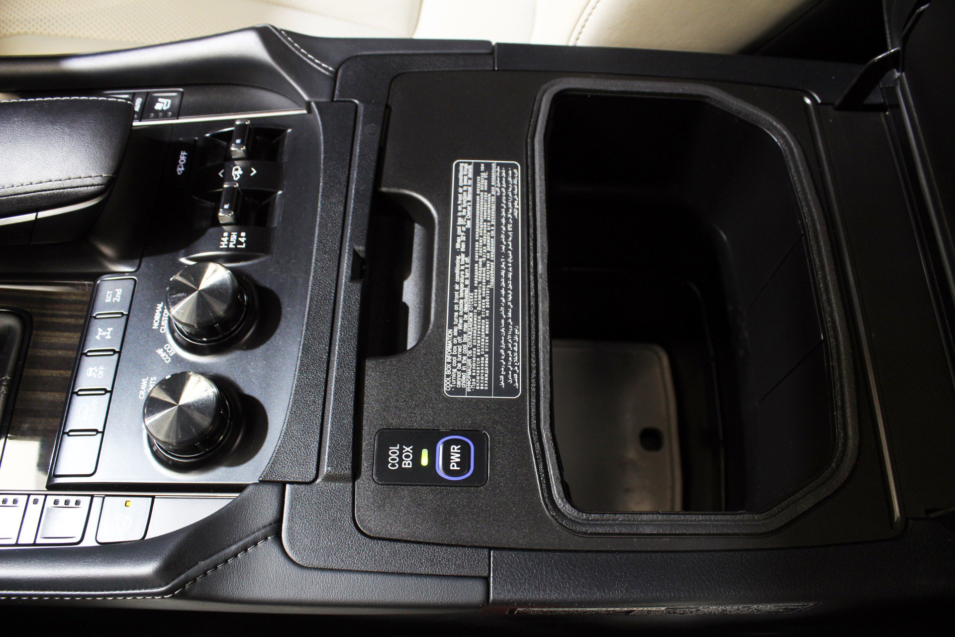 Used 2019 Lexus LX 570 Three-Row Inspiration Series w w/ Inspiration Series image 69