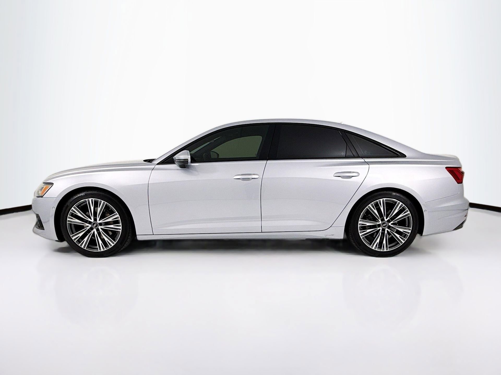 Used 2023 Audi A6 Premium Plus w/ Premium Plus Package AWD/4WD image 2