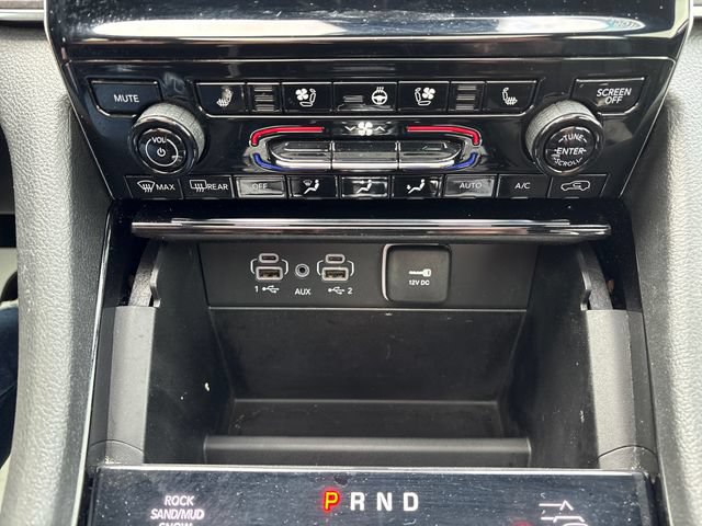 Used 2023 Jeep Grand Cherokee L Overland AWD/4WD image 18