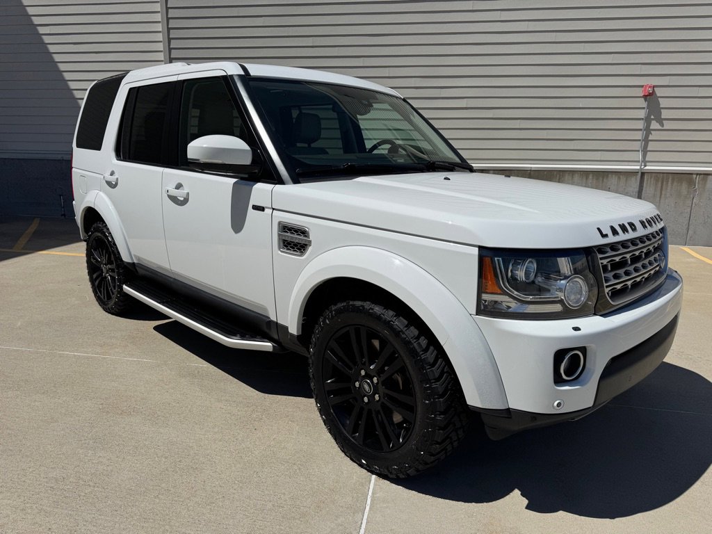 Used 2016 Land Rover LR4 HSE LUX AWD/4WD image 1